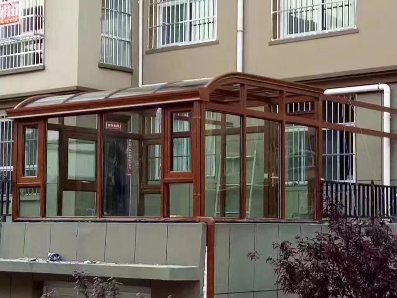 温江中南上熙府附近团购封阳台窗厂家推荐108断桥铝系统窗，仅需538元/平米（开扇478元/个） -- 成都市恒置源科技有限公司